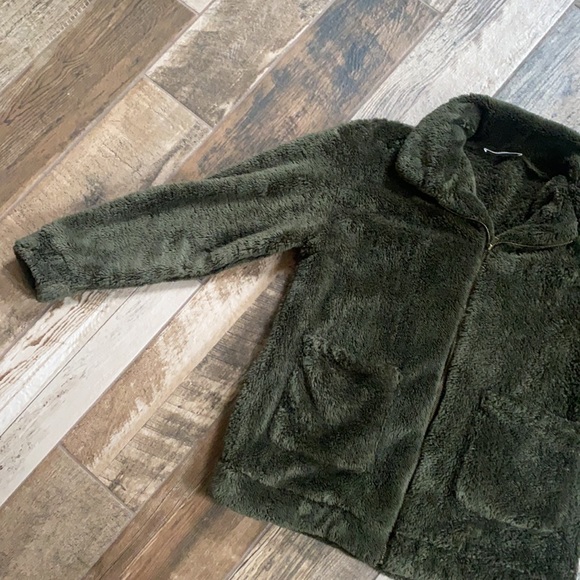 Snuggly Sherpa! - Picture 4 of 6